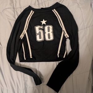 SHEIN Black and White Star Number Crop Top